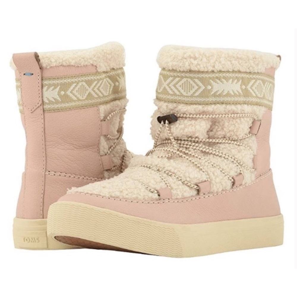 NWT Toms Alpine Boots in Dark Blush